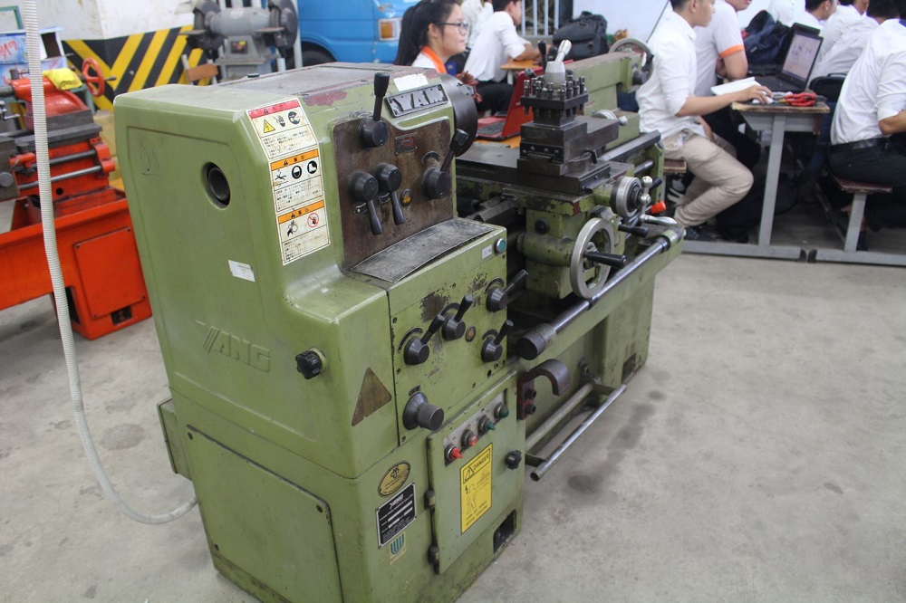 Đội ngũ cơ khí Campro